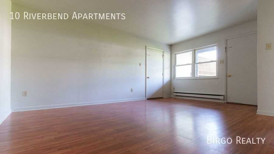 10 Riverbend Apartments Rd - Photo 3 of 18