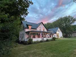 featured image of 2820 E Conway Rd