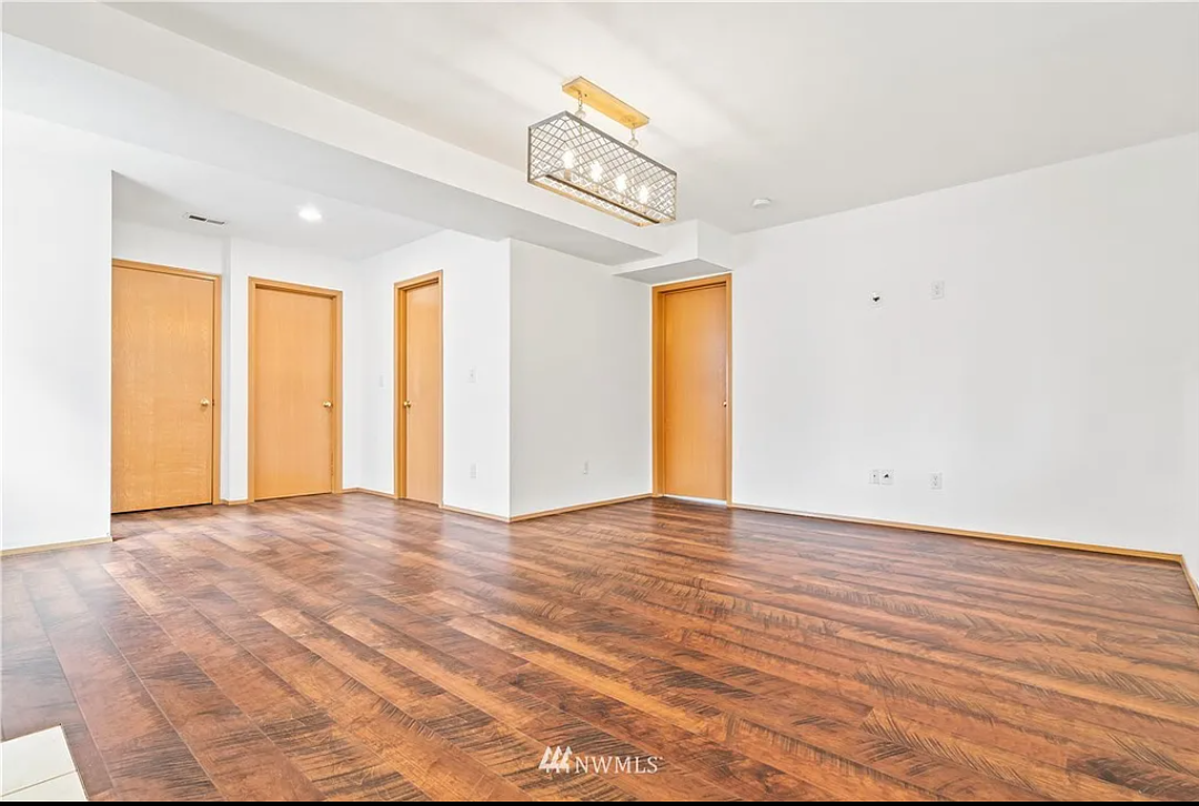 8613 Asotin St S - Photo 2 of 8