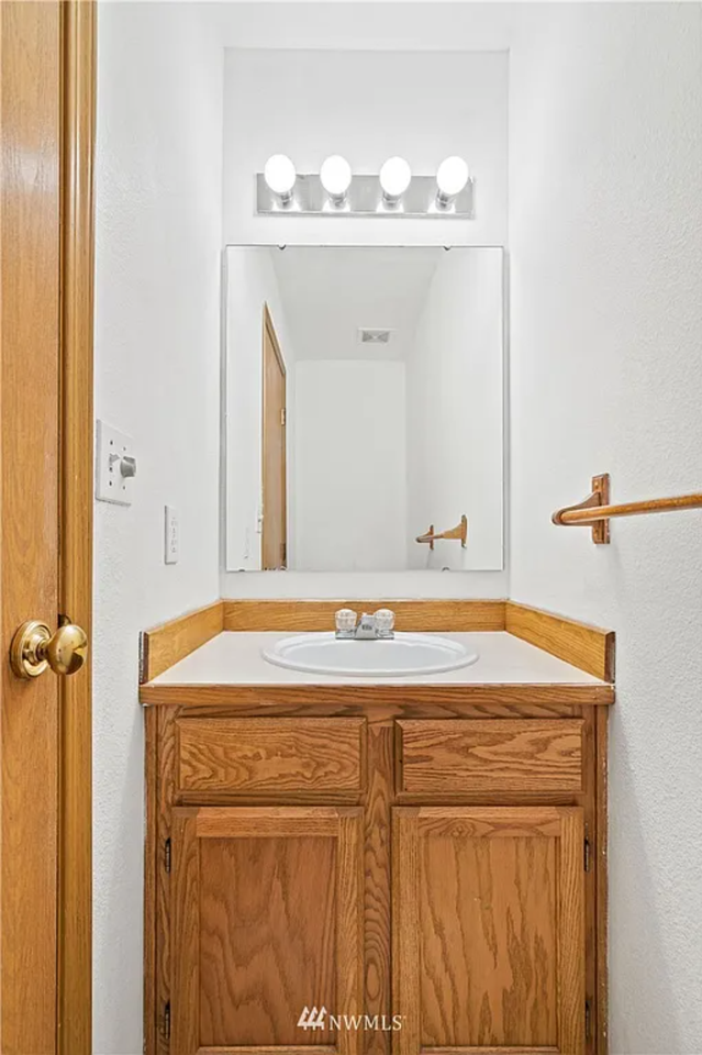 8613 Asotin St S - Photo 3 of 8