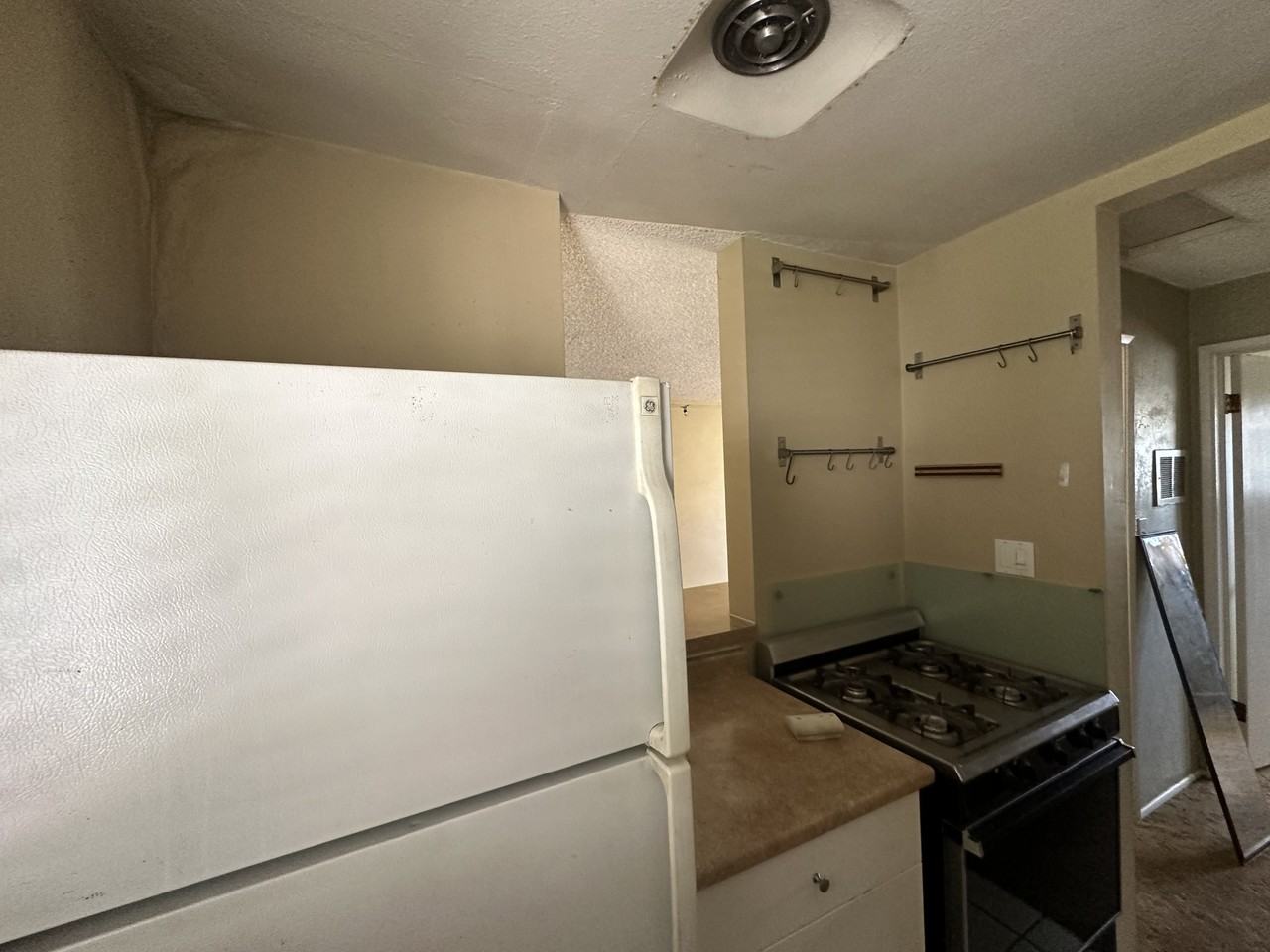 4569 Main St #A - Photo 7 of 20
