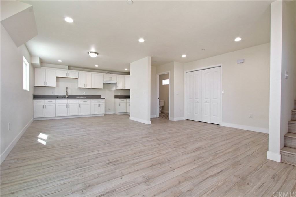10015 Baring Cross St #NA - Photo 6 of 10