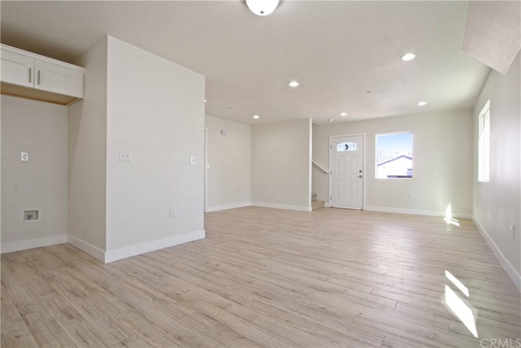 10015 Baring Cross St #NA - Photo 7 of 10