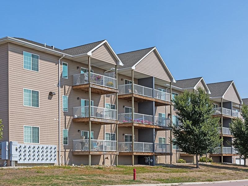 Dakota Pointe - Photo 2 of 42