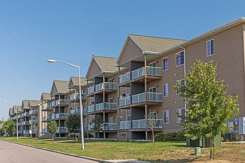 Dakota Pointe - Photo 5 of 42