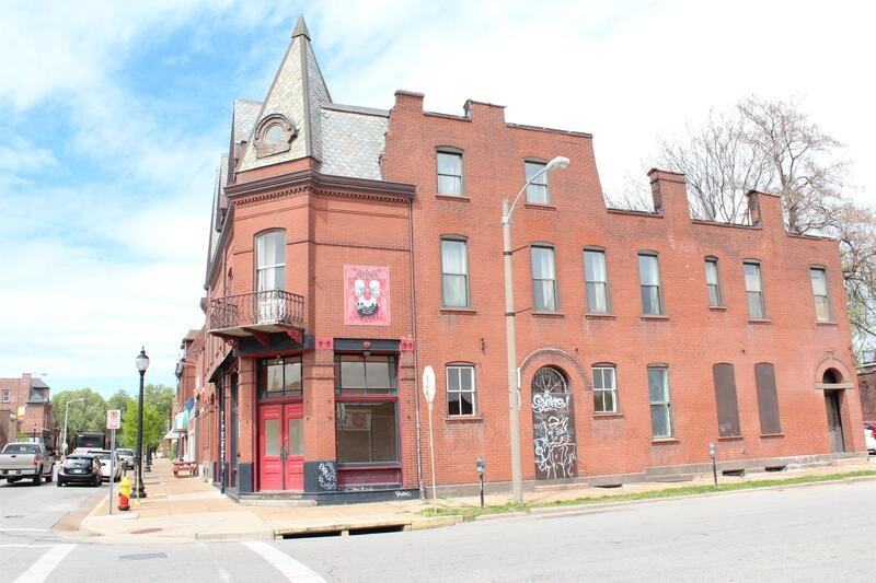 2831 Cherokee St - Photo 2 of 16