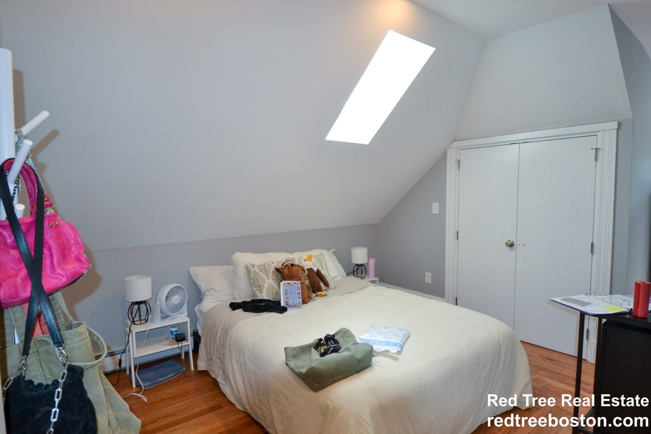 68 South St #3 - Photo 6 of 8