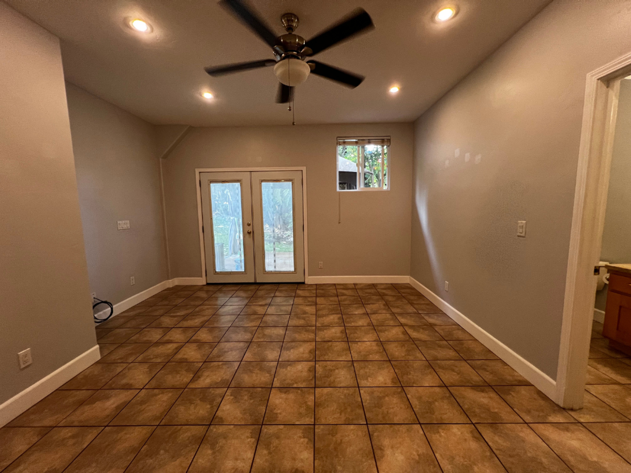 882 Kupulau Dr - Photo 3 of 17