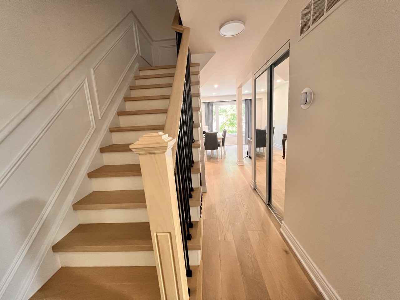 8 West Borough Street - Photo 3 of 9