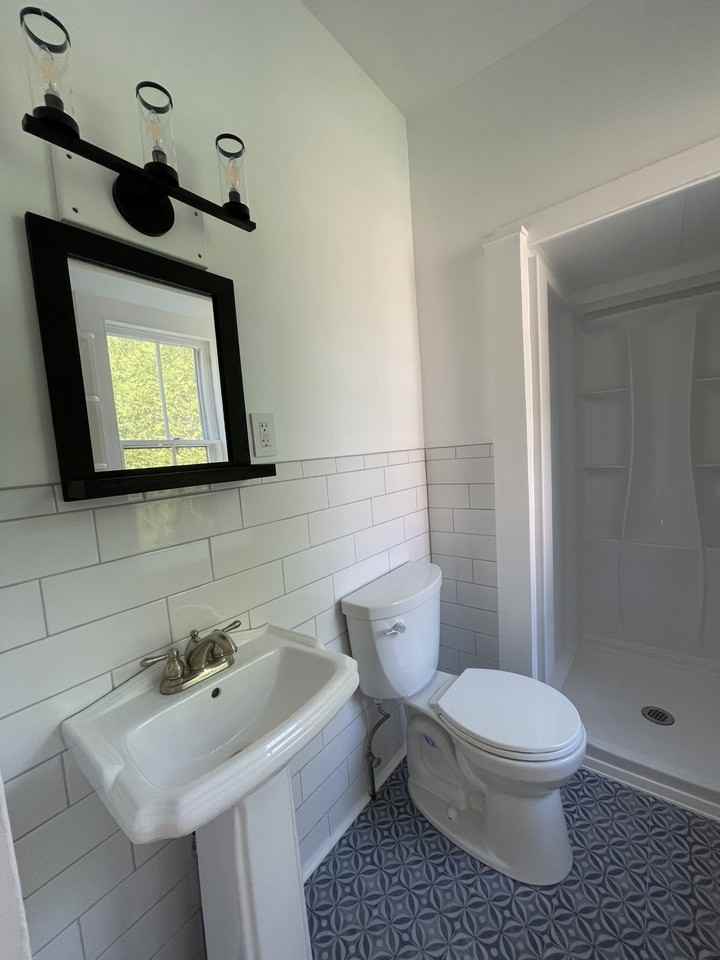 100 Main St #B - Photo 3 of 12