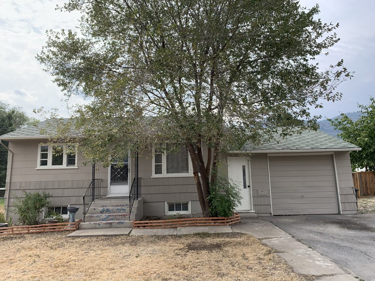 13618 Spencer Ave - Photo 2 of 13