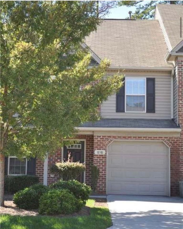 858 Jarman Dr - Photo 5 of 16