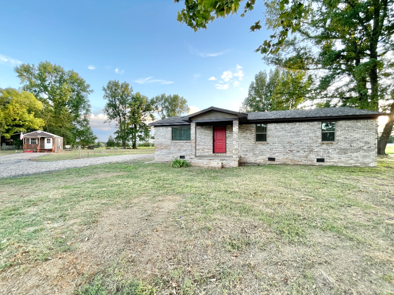 9131 Jacksonville Conway Rd - Photo 2 of 20