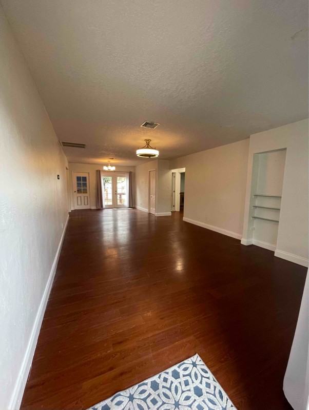 254 Sw 6th St - Photo 5 of 29