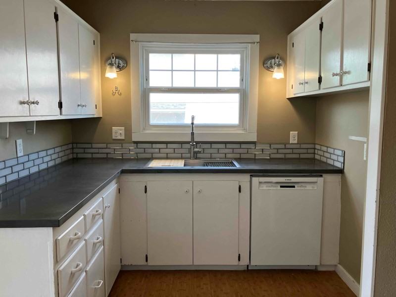 235 Catron St N #A - Photo 2 of 26