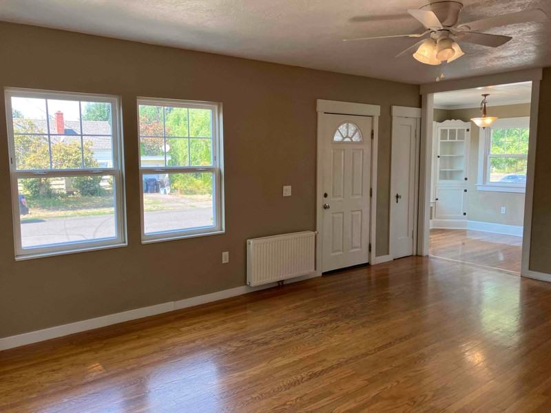 235 Catron St N #A - Photo 4 of 26