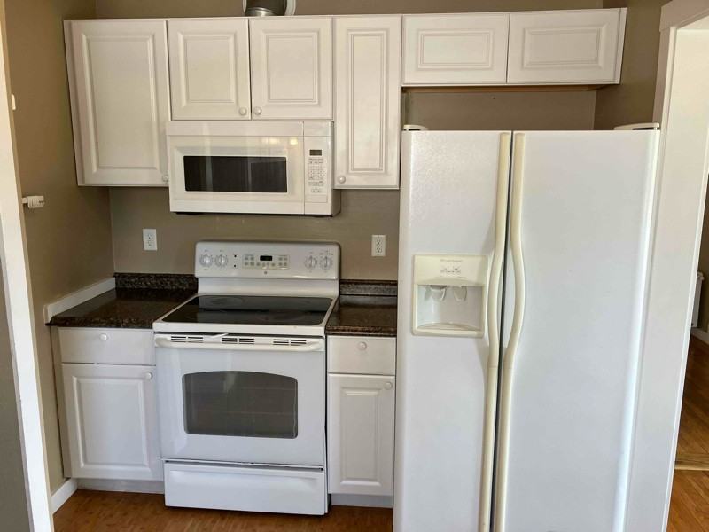 235 Catron St N #A - Photo 5 of 26