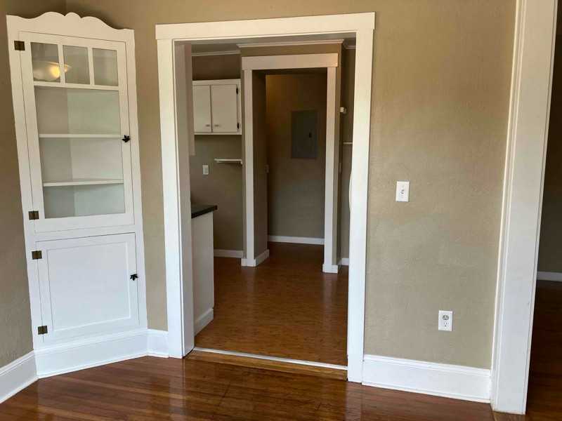 235 Catron St N #A - Photo 7 of 26