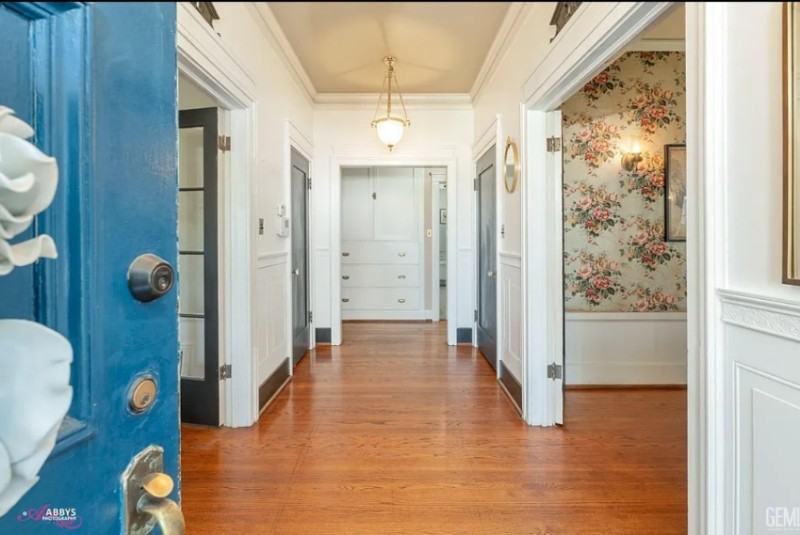 730 Holtby Rd - Photo 2 of 17