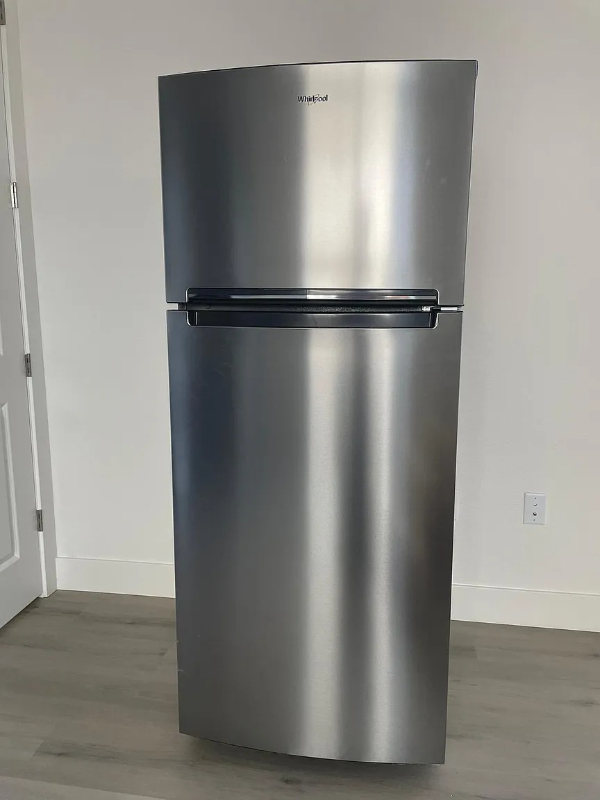 2284 Mulholland Dr - Photo 2 of 6