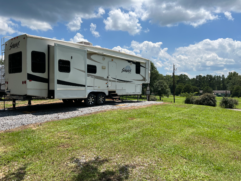 7560 Chelsea Rd - Photo 3 of 21