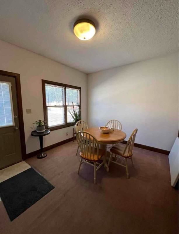 26 E Russell St - Photo 3 of 14