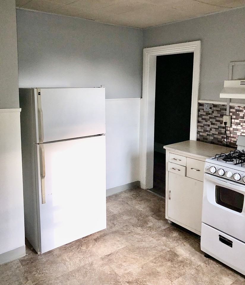 432 Poplar St #B - Photo 2 of 8