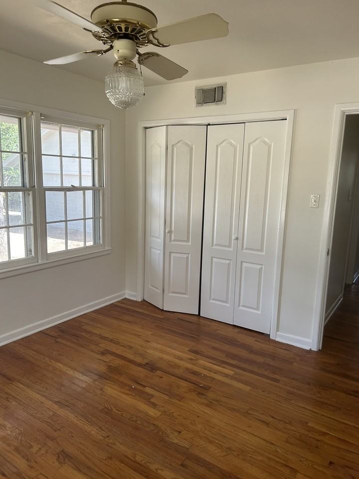 1506 W 2nd St #NA - Photo 3 of 13