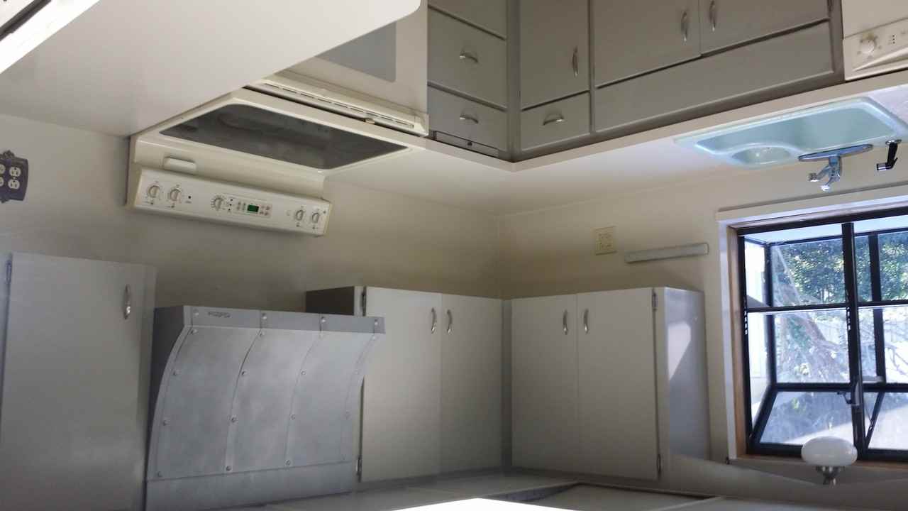 119 43rd St NW - Photo 2 of 7