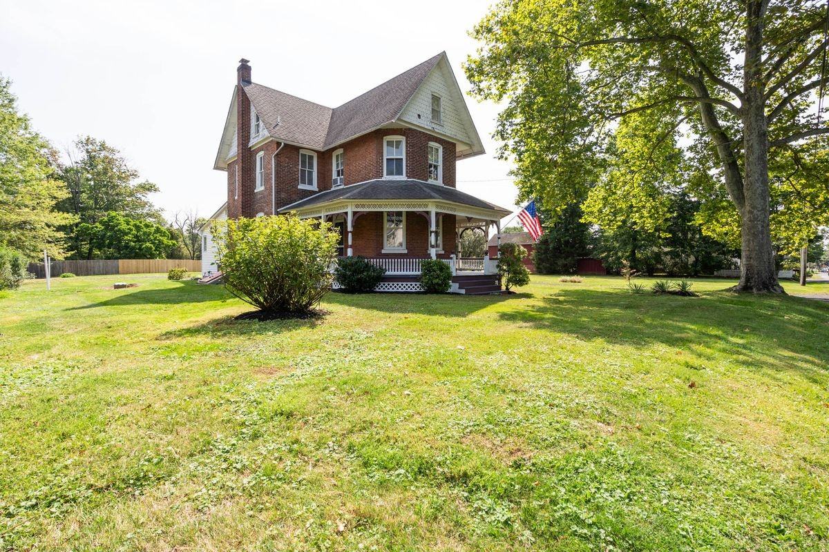 7121 Old Easton Rd - Photo 2 of 17