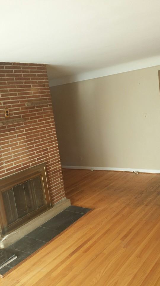 22639 Cherry Hill St - Photo 2 of 7