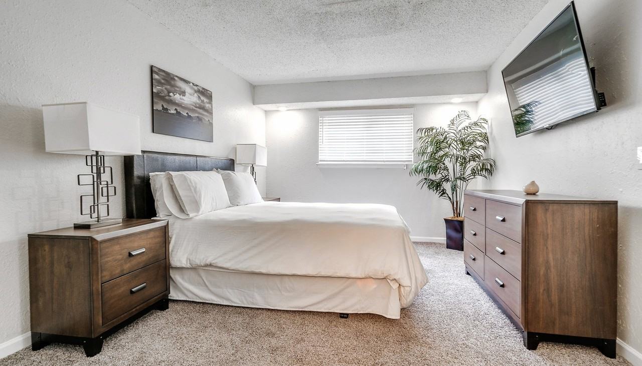 The Izzy - Photo 7 of 29