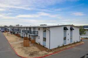 featured image of 5660 N May Ave