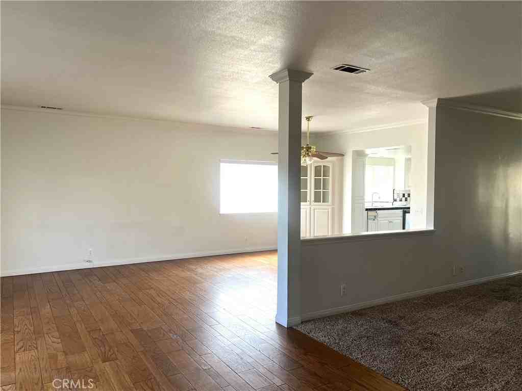 27334 Peach Tree Ln - Photo 3 of 19