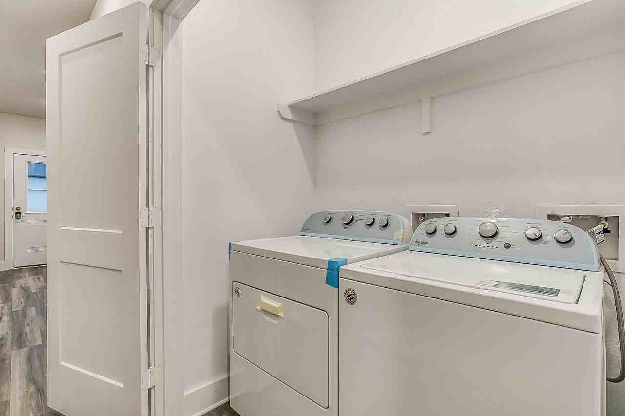 3145 Forest Park Blvd - Photo 7 of 47