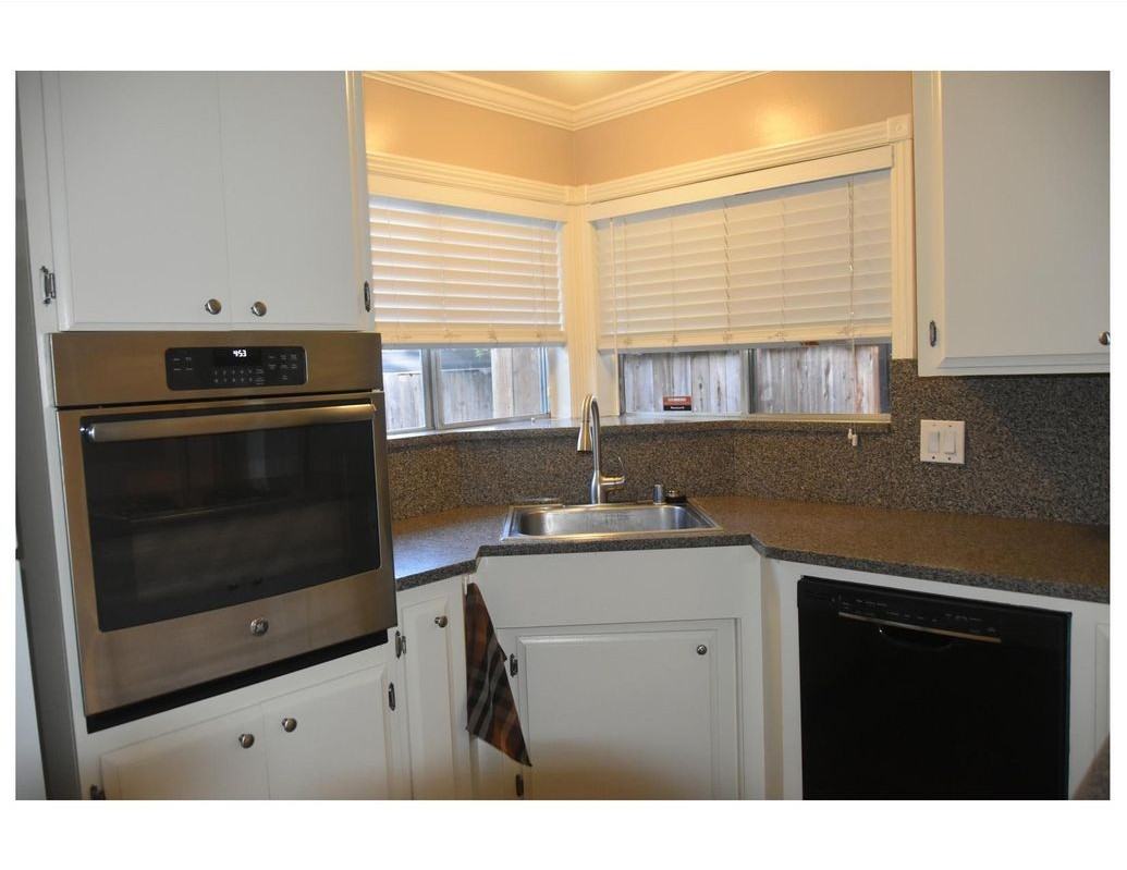 520 Doyle Rd - Photo 2 of 5