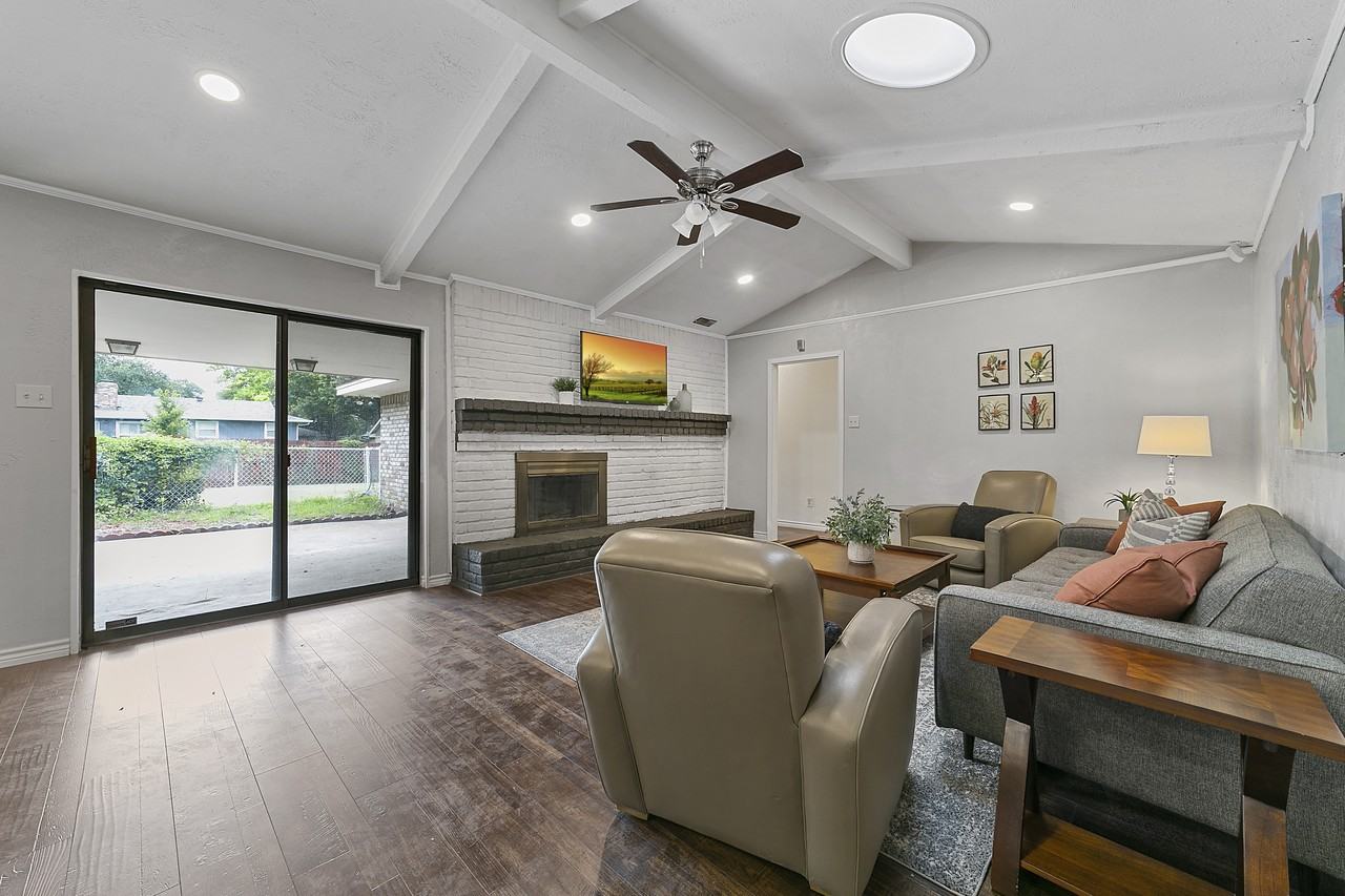 Hanna Cir & Laurie Ave #1B - Photo 3 of 33