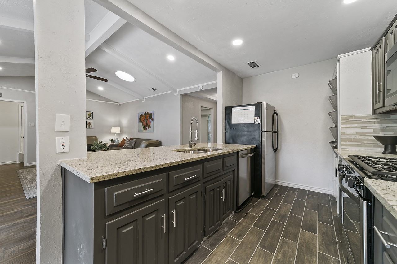 Hanna Cir & Laurie Ave #1B - Photo 7 of 33