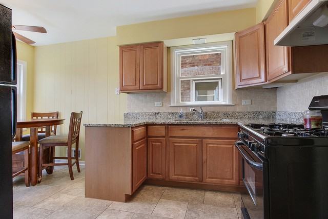 5755 S Meade Ave #1 - Photo 3 of 9