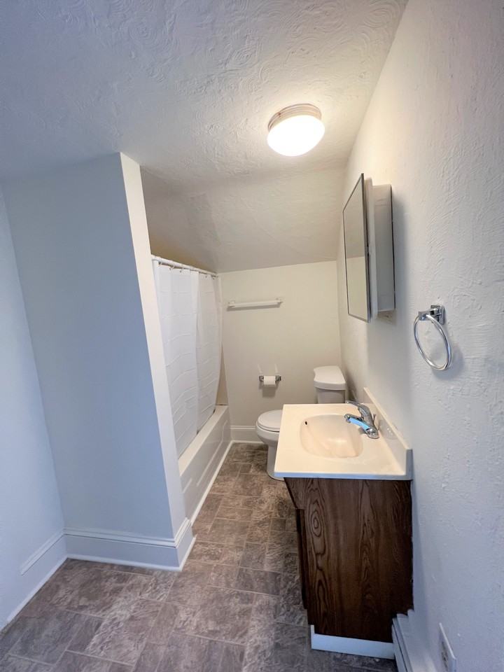23 Jacobstown Rd #B - Photo 3 of 7