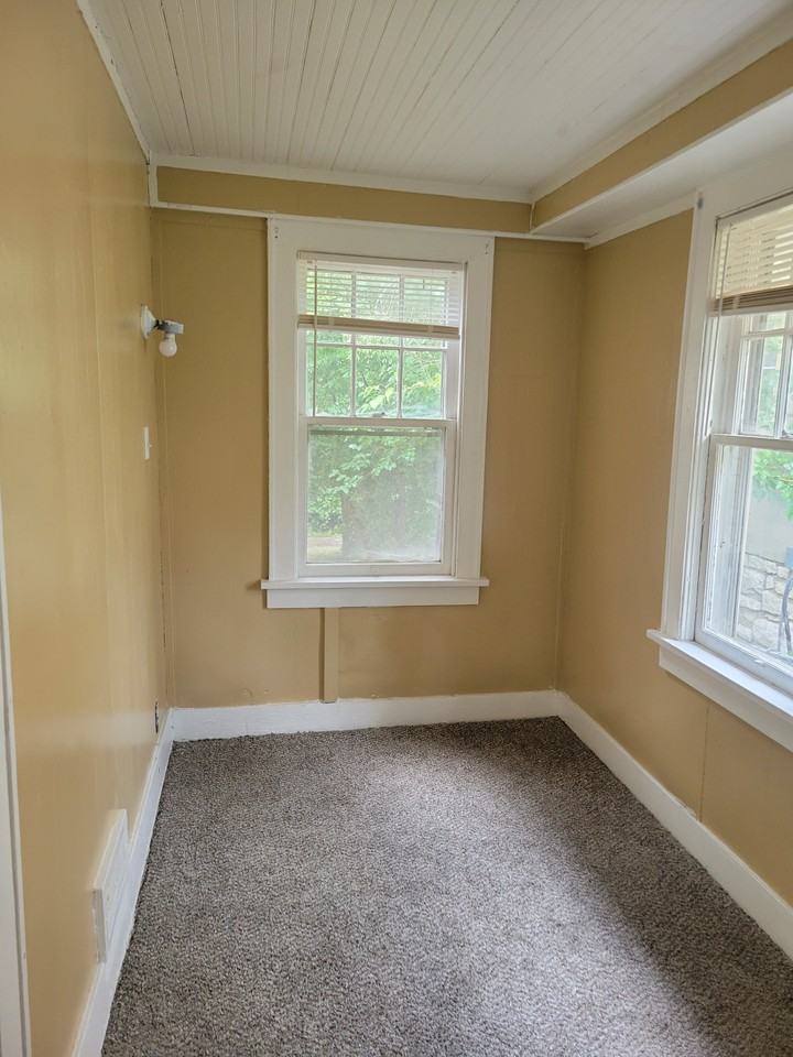 5203 Olive St #NA - Photo 5 of 5