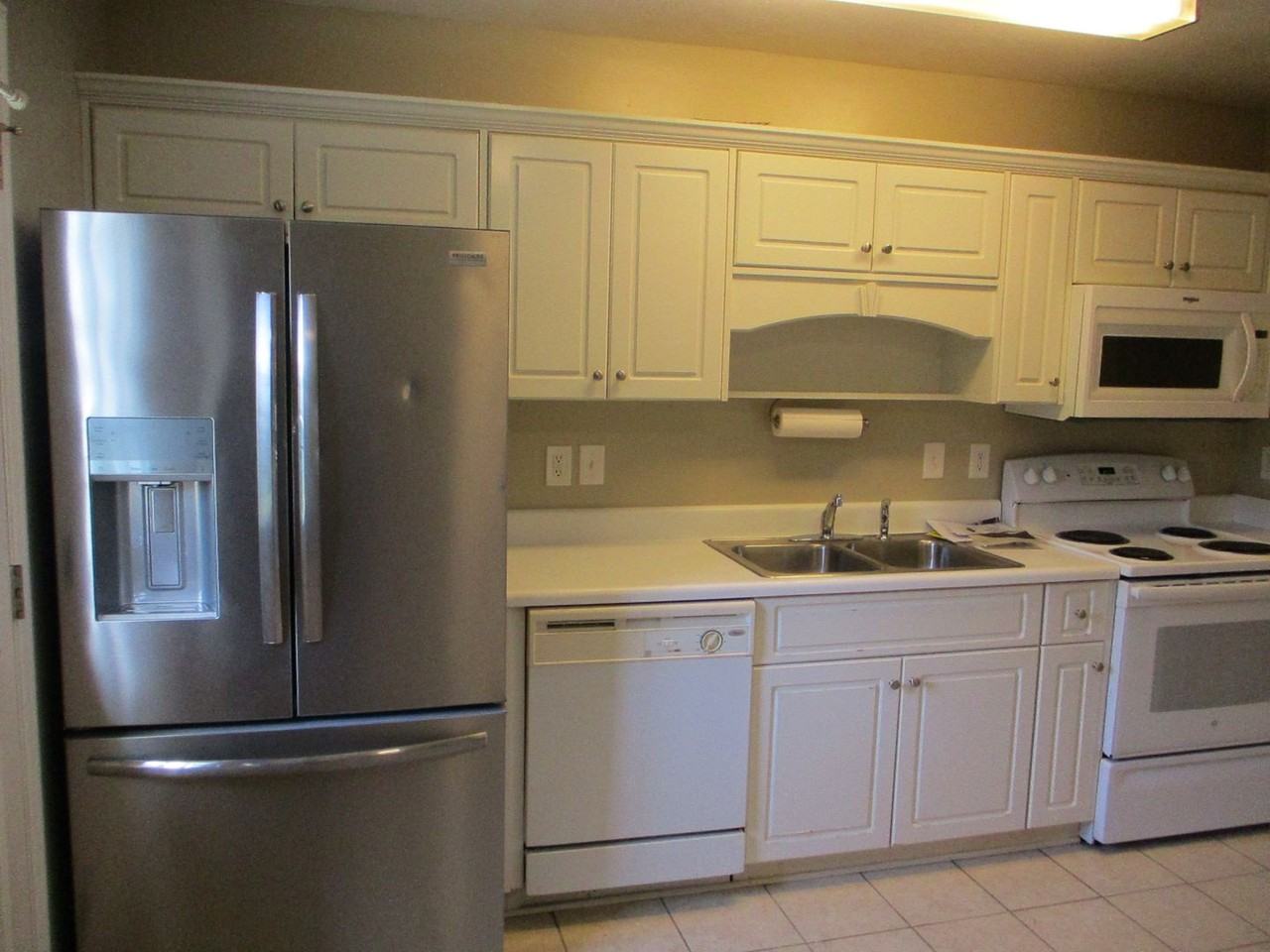 627 Brook Trl - Photo 6 of 21