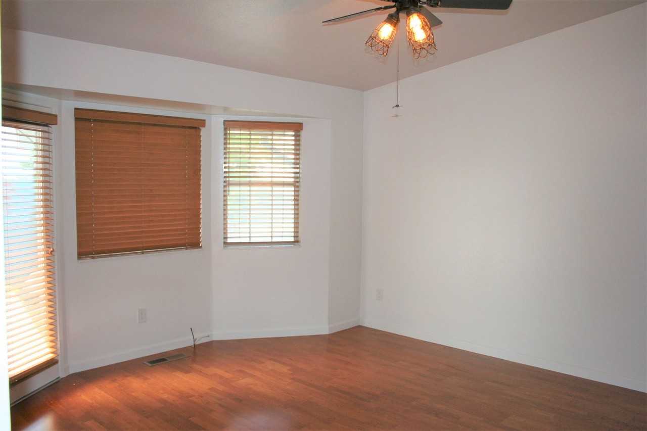 1329 Kendal Ct - Photo 6 of 27