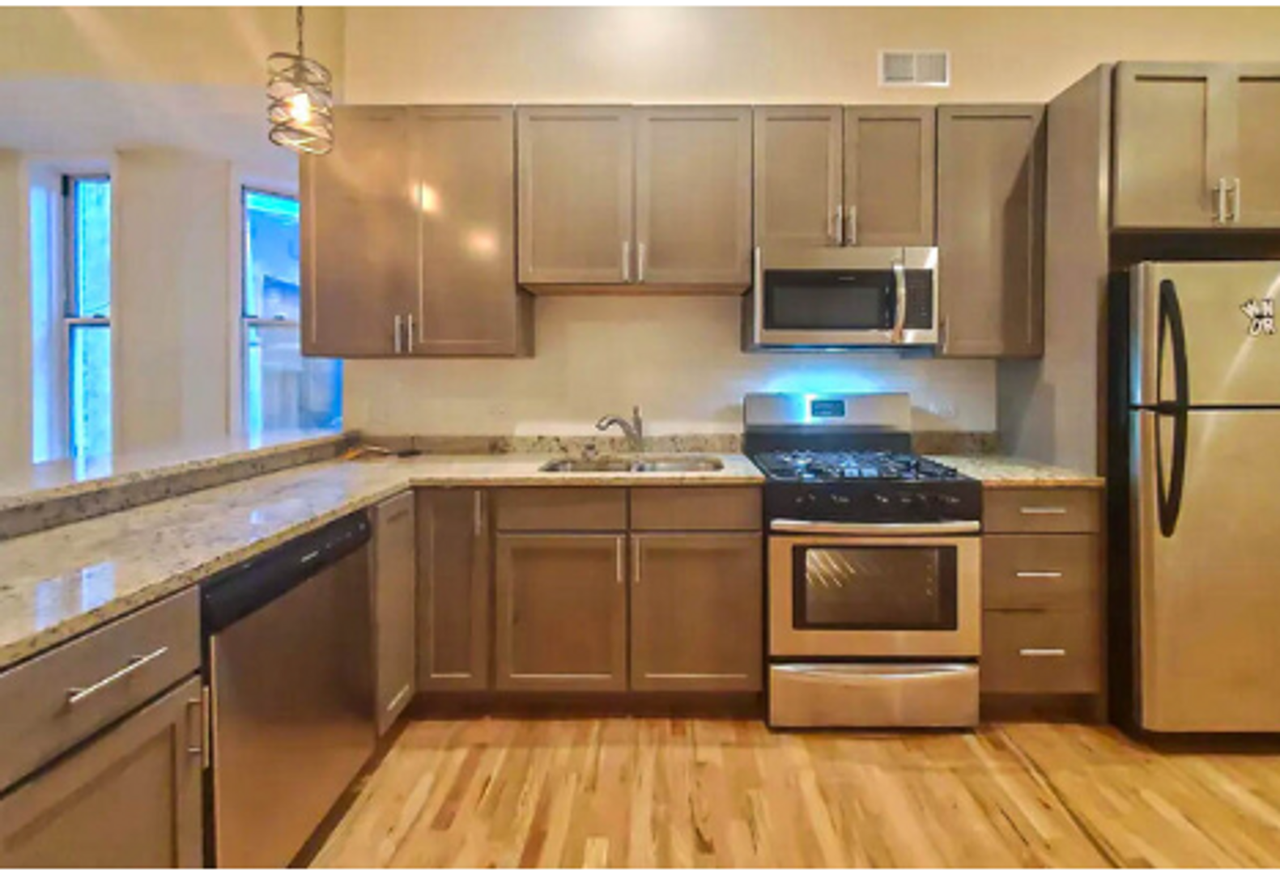 1463 W. CHICAGO - Photo 2 of 15