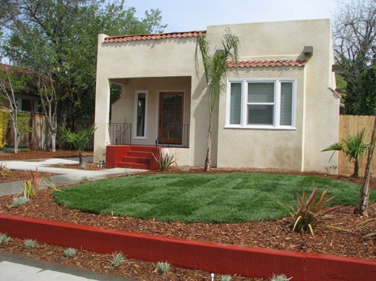 1458 North Poplar Avenue - Photo 2 of 7