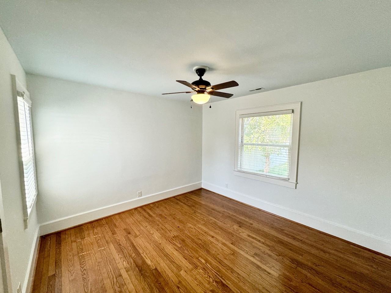 4807 Wrightsville Ave - Photo 6 of 11