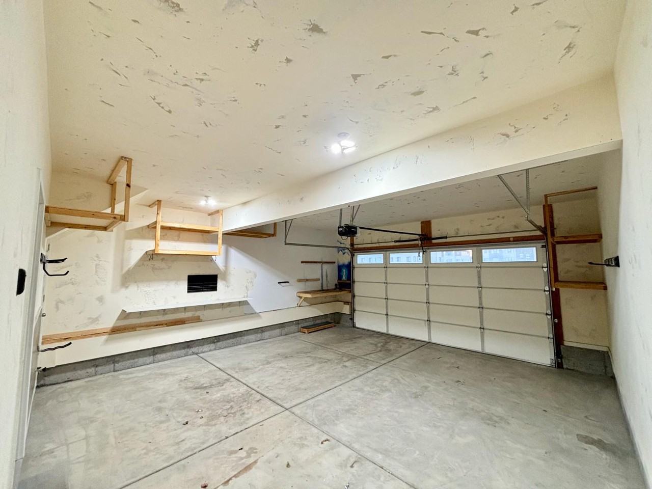 374 S Willow Leaf Rd - Photo 3 of 30