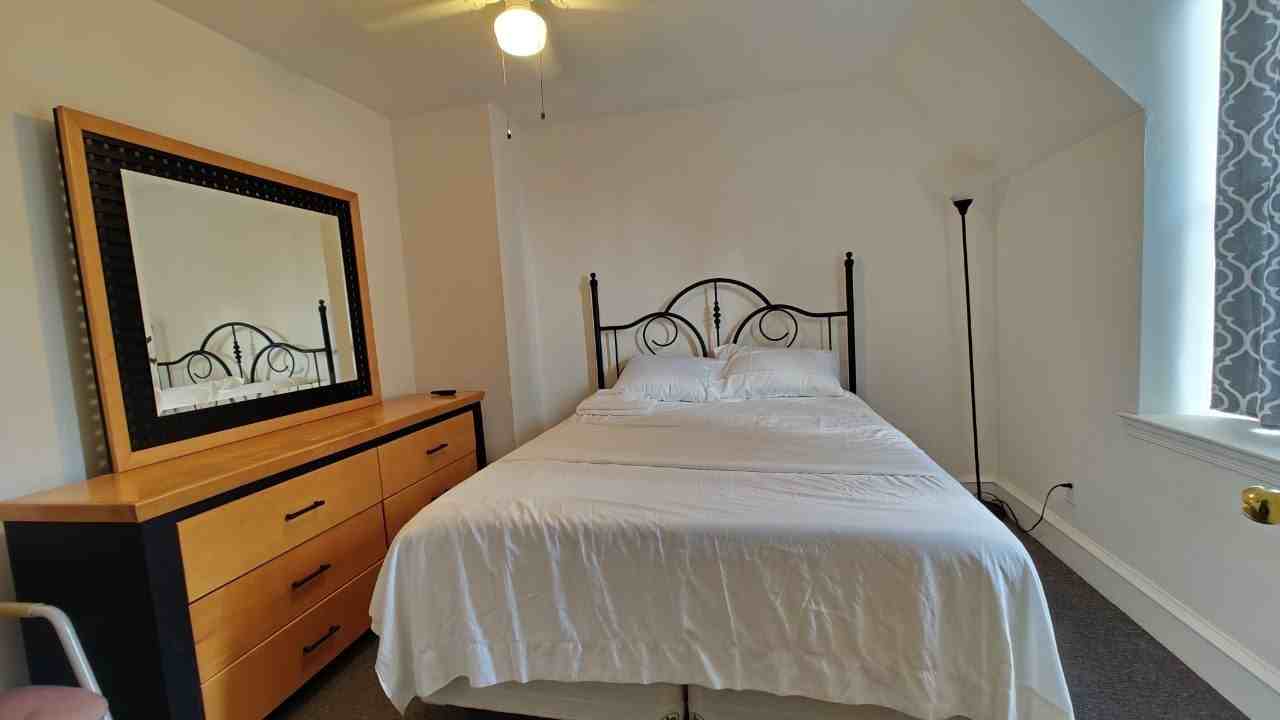 1401 Beech Avenue - Photo 3 of 10