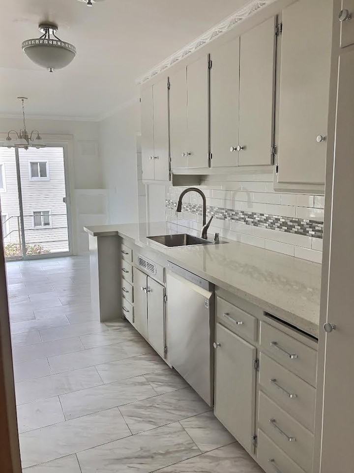 300 Euclid Ave - Photo 2 of 11