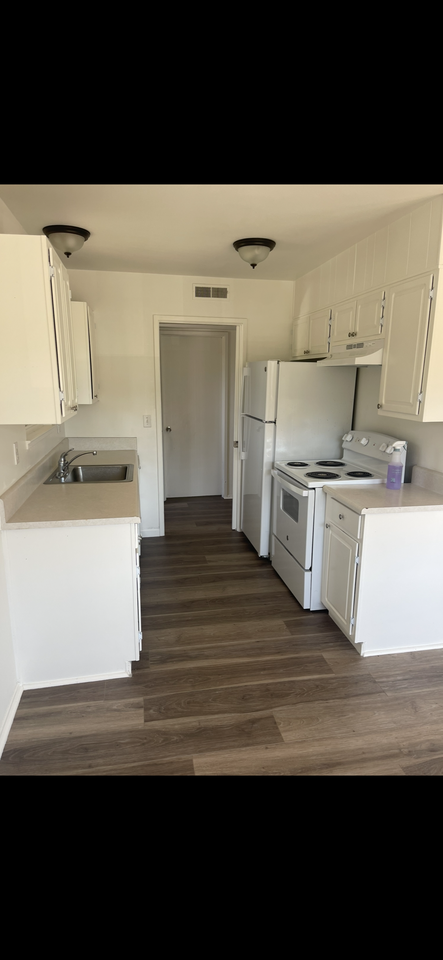 marin - Photo 3 of 5